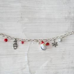 bracelet-fetes-de-noel-pere-noel-bonhomme-de-neige-avec-perles-en-verre-rouge-et-blanches-bijoux-artisanaux-l-atelier-de-samantha-3.jpg